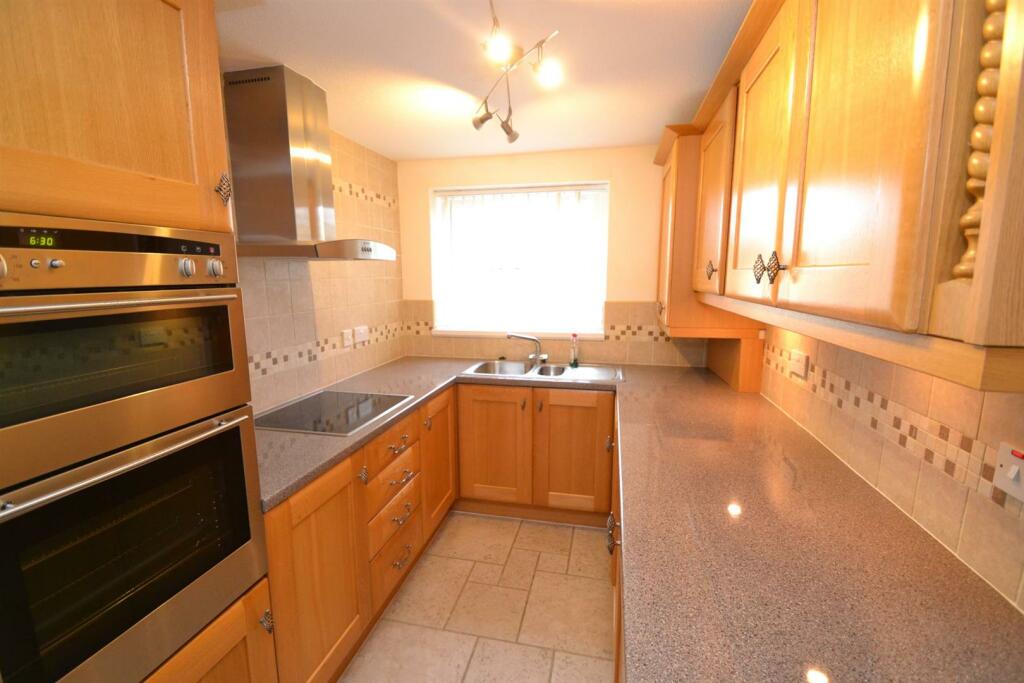 Additional property image - Lister Lane, Bradford