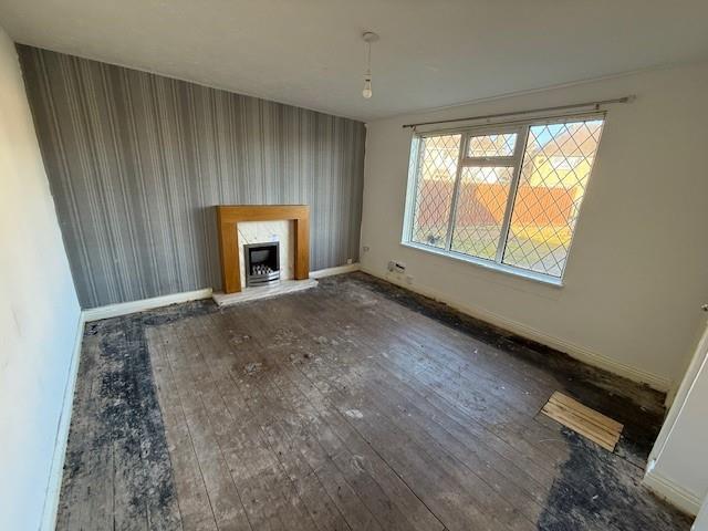 Additional property image - Boston Walk, Bradford
