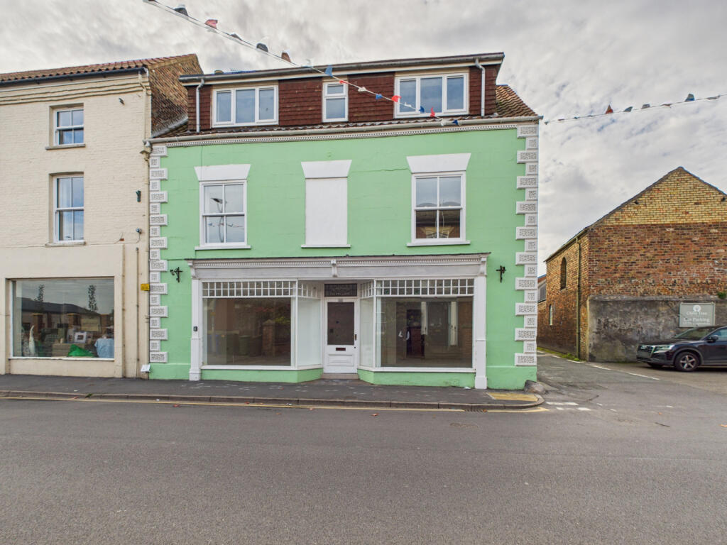 Main image of property: Flat 4, Dobson House, 1 Harland Lane, Driffield, YO25 6SS
