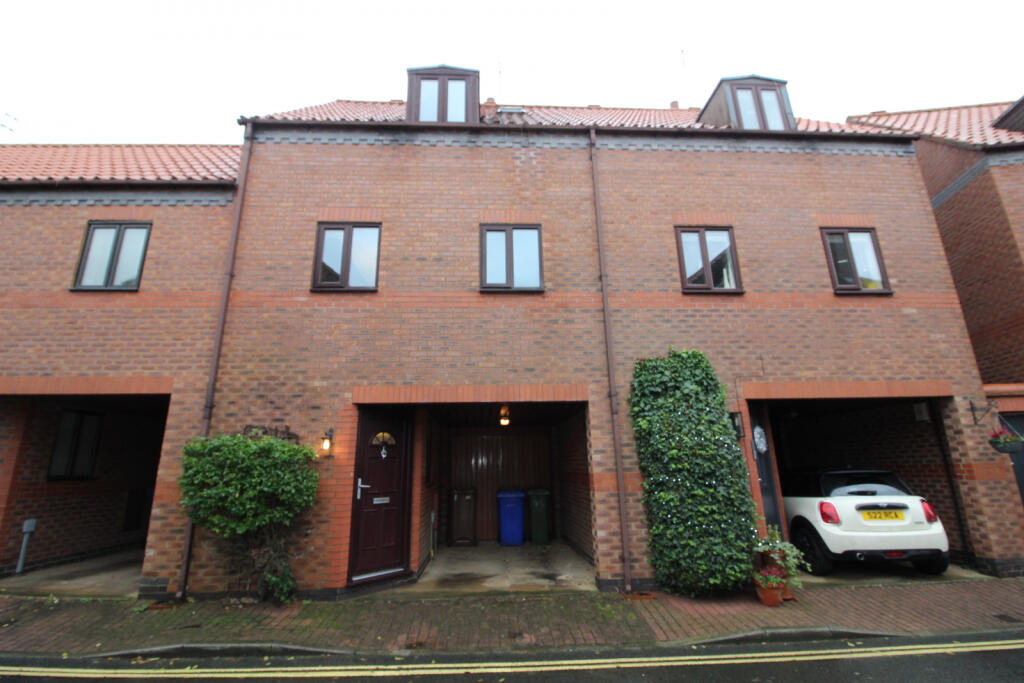 Main image of property: HU17 8DT