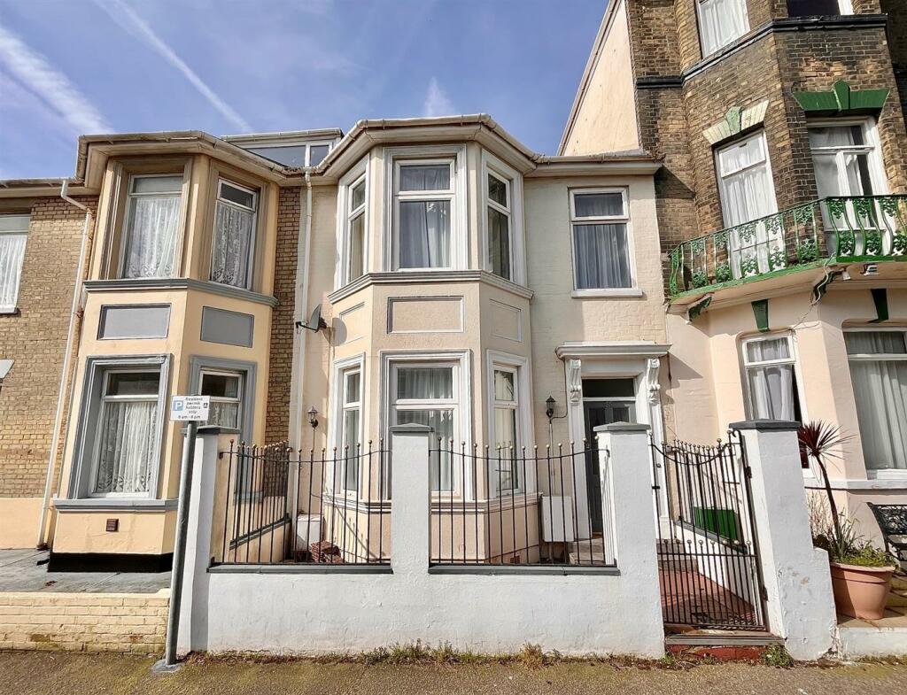Main image of property: Apsley Road, Great Yarmouth