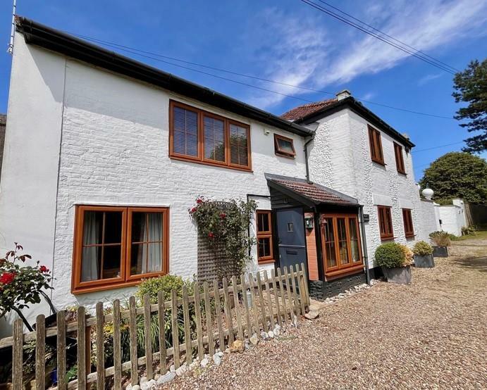 5 bedroom detached house for sale in Front Road, West Caister, NR30