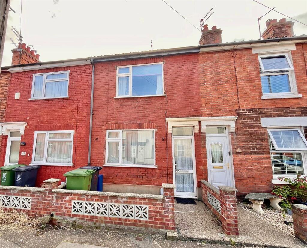 3 bedroom terraced house for sale in Alderson Road, Great Yarmouth, NR30