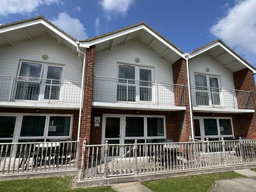 3 bedroom chalet for sale in Waterside Park, The Street, Corton