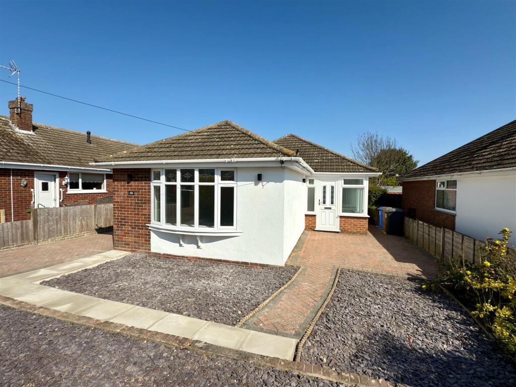 Main image of property: Higher Drive, Oulton Broad, Lowestoft, Suffolk, NR32