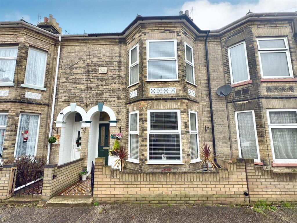 Main image of property: Park Road, Lowestoft, Suffolk, NR32