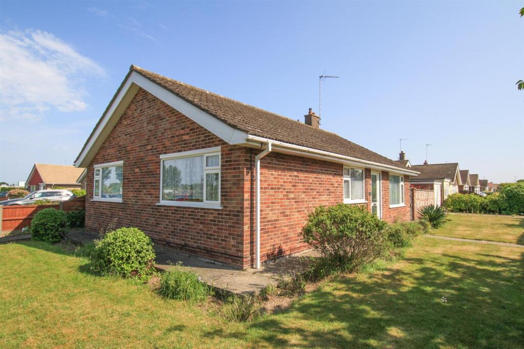 Main image of property: Caystreward, Great Yarmouth. NR30 4AR