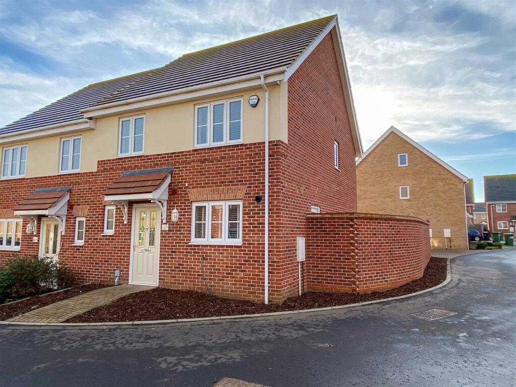 Main image of property: 21, Sunflower Close, Gorleston