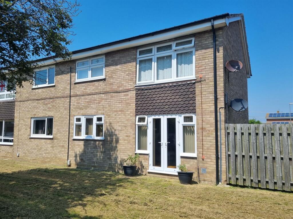 1 bedroom flat for sale in Mariners Close, Gorleston, NR31