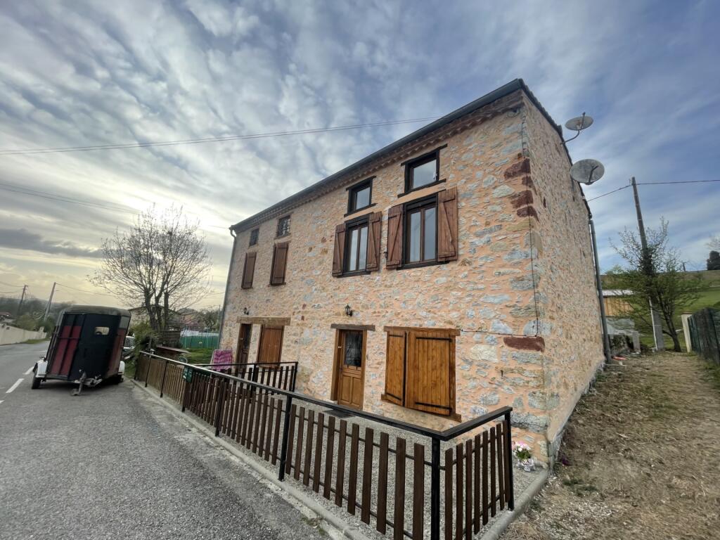 Main image of property: 09240 Cadarcet