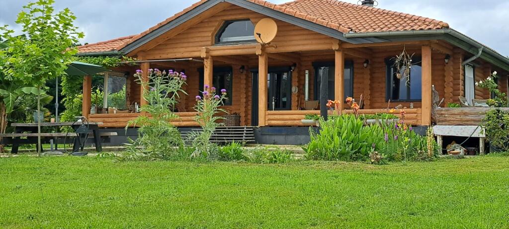 Main image of property: 65230 castelnau-magnoac