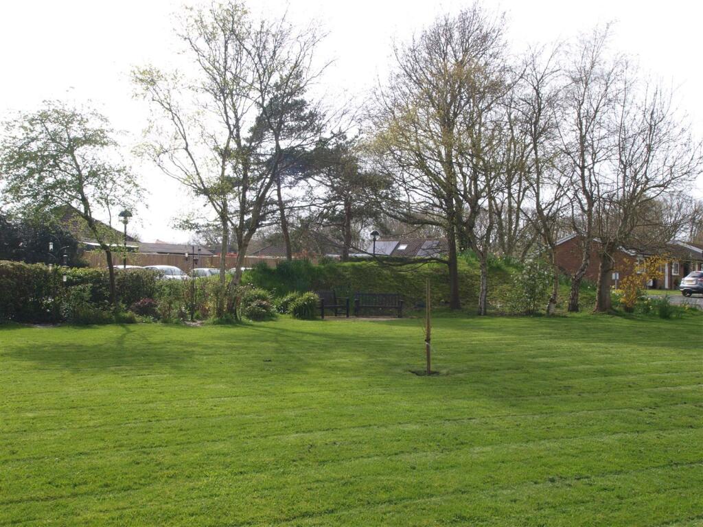 Additional property image - Brookside Avenue, Polegate