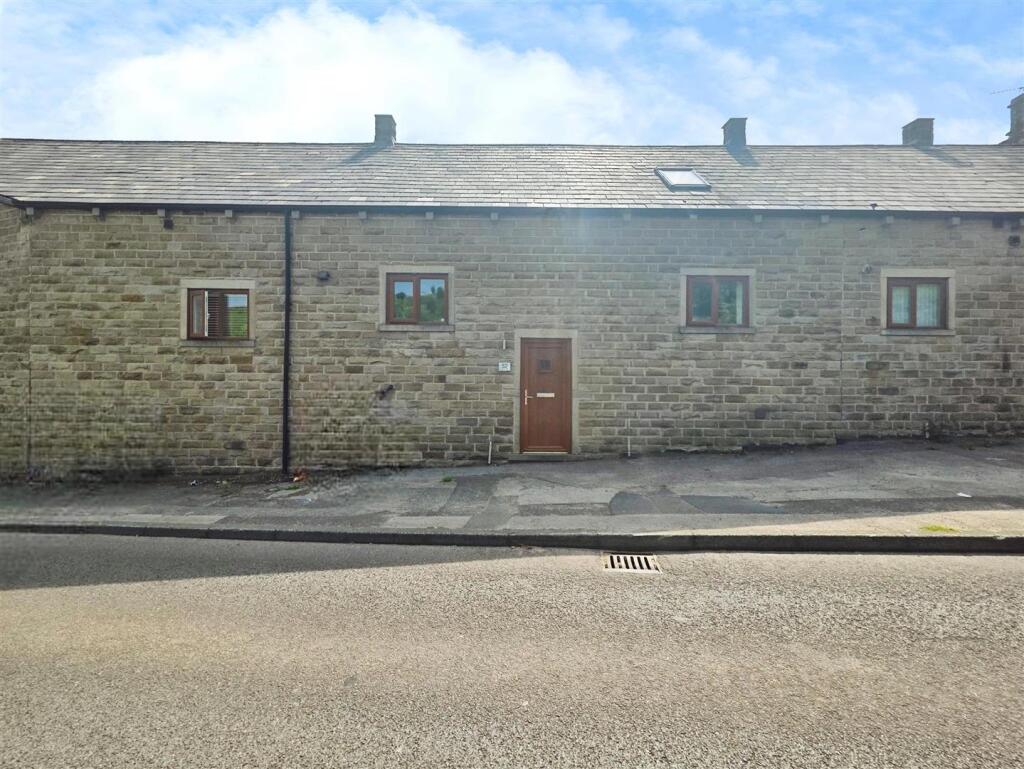 Main image of property: Stamford Street, Mossley