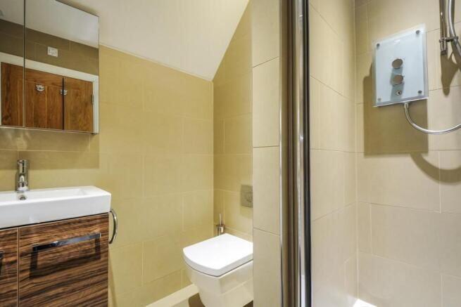 Main image of property: 30-32 Thames Street, Kingston upon Thames, Surrey, KT1 1PE