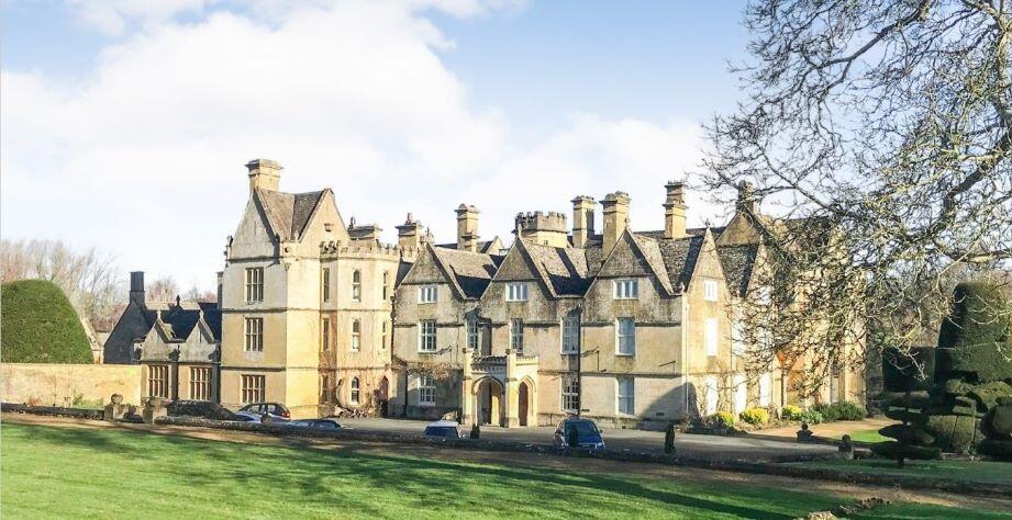 Main image of property: Flat 7 Brockhampton Park, Brockhampton, Cheltenham, Gloucestershire, GL54 5SP