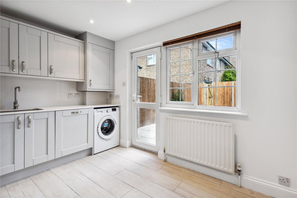 Main image of property: College Gardens, 
Wandsworth Common, SW17