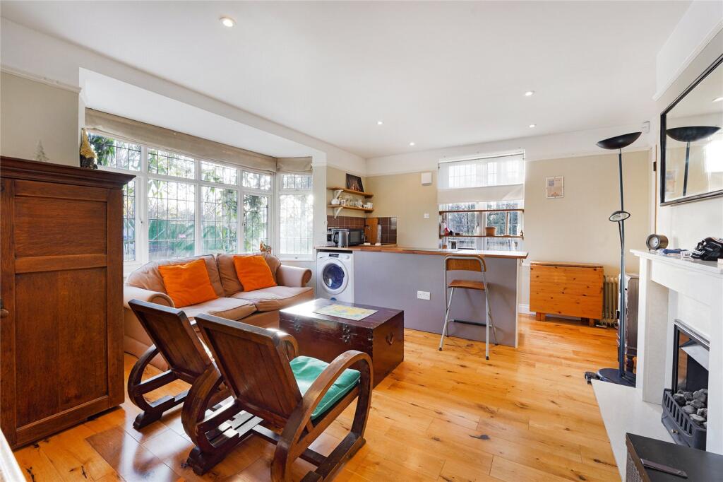 Main image of property: Ellerton Road, 
Earlsfield, SW18