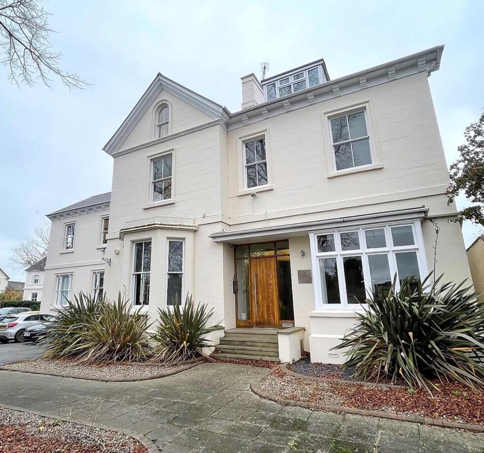 Additional property image - Warwick New Road, Leamington Spa, Warwickshire, CV32
