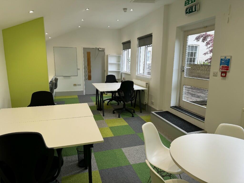 Additional property image - Warwick New Road, Leamington Spa, Warwickshire, CV32