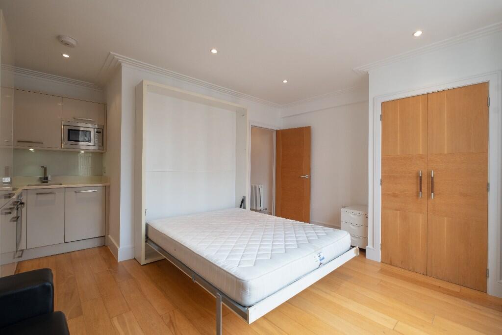 Main image of property: Forset Court, Edgware Road, London, W2
