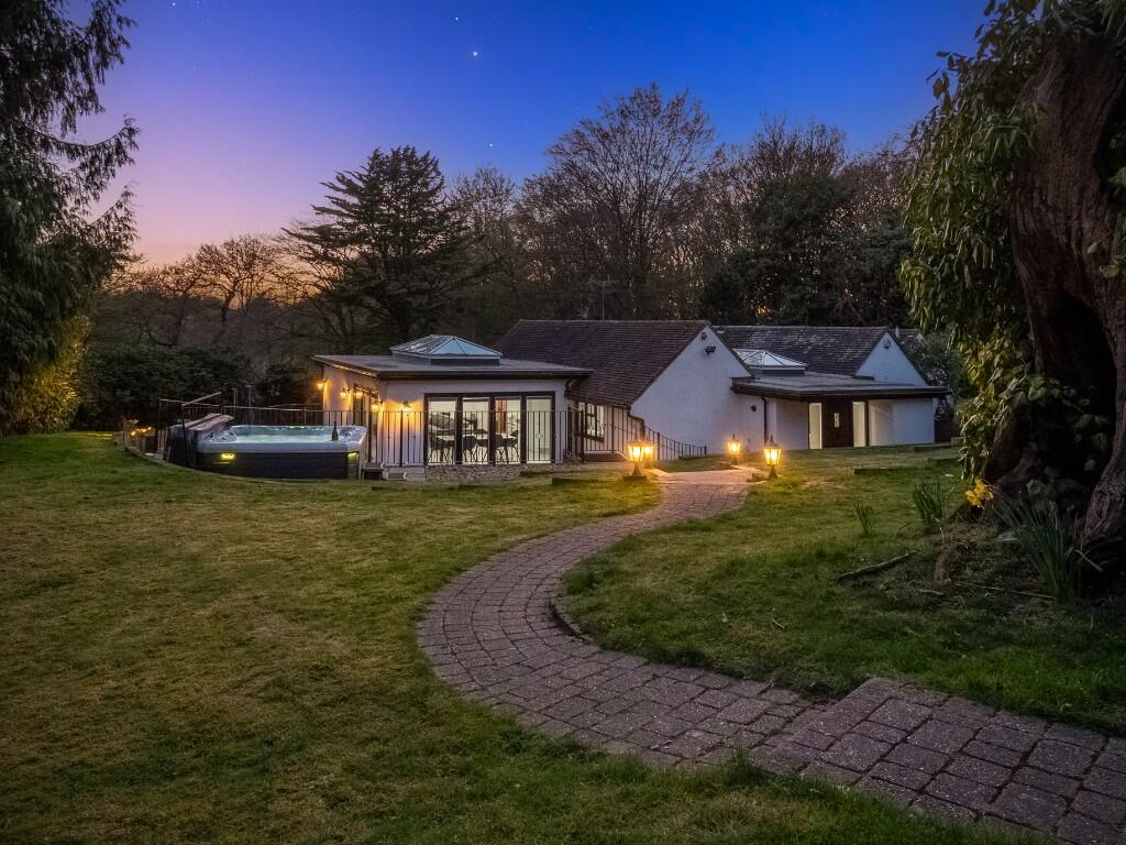 Main image of property: Weald Road, Brentwood, Essex, CM14