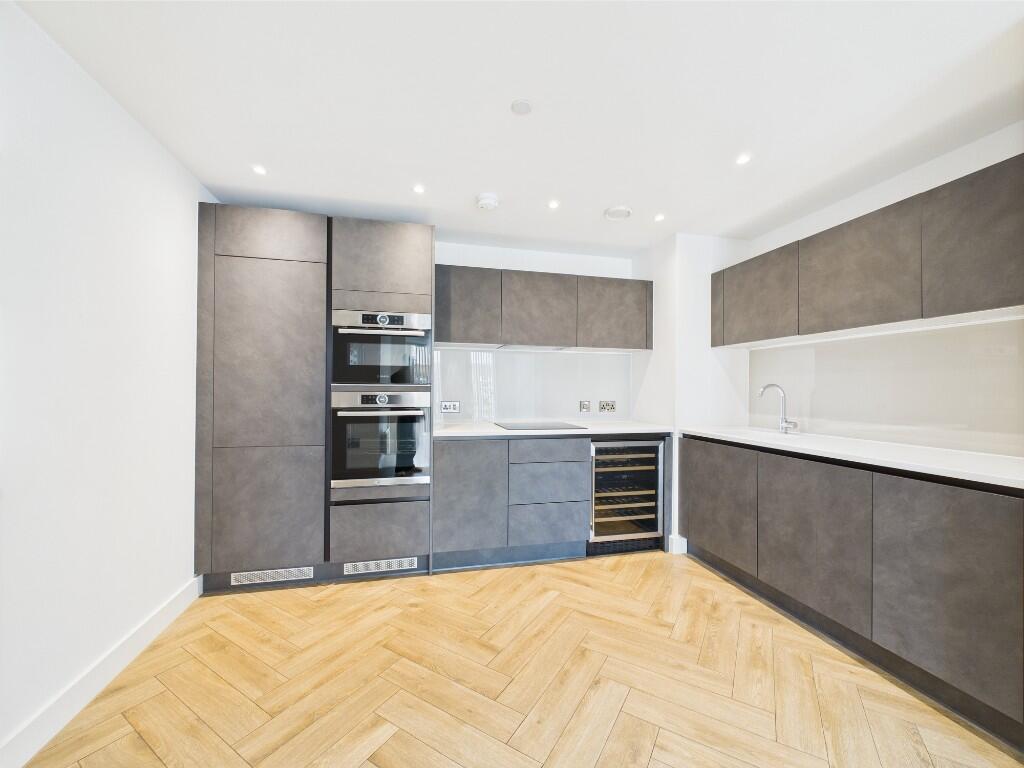 Main image of property: Elizabeth Tower, Silvercroft Street, Manchester, Greater Manchester, M15