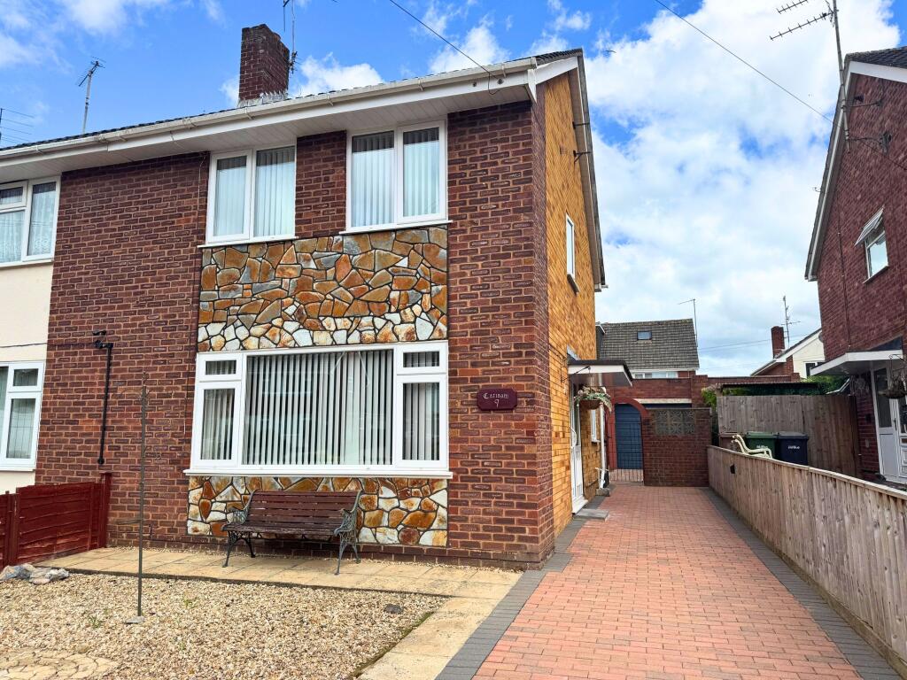 Main image of property: Rexona Close, Exeter, EX2