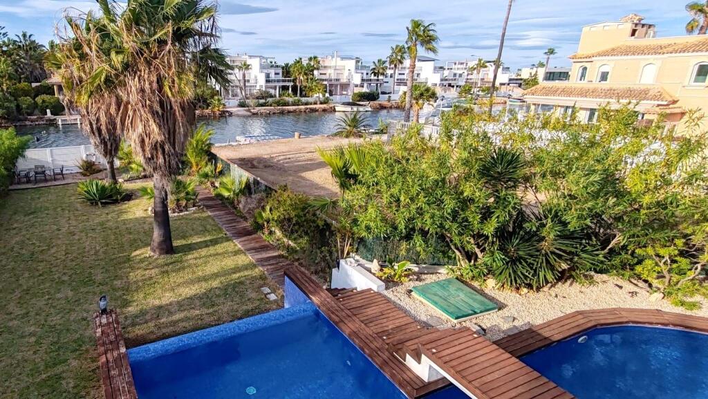 Main image of property: Murcia, La Manga del Mar Menor