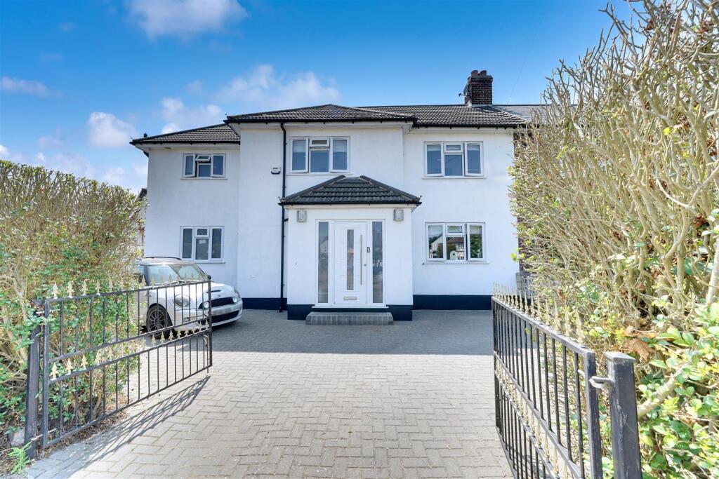 Main image of property: Central Avenue, Enfield