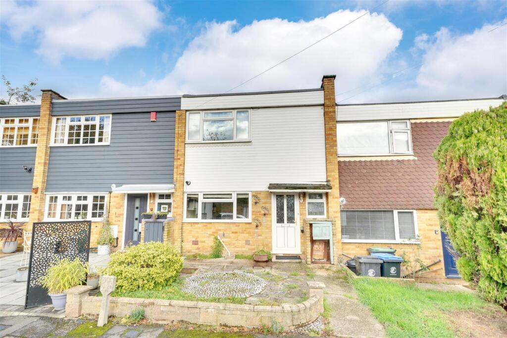 Main image of property: Andrews Close, Buckhurst Hill