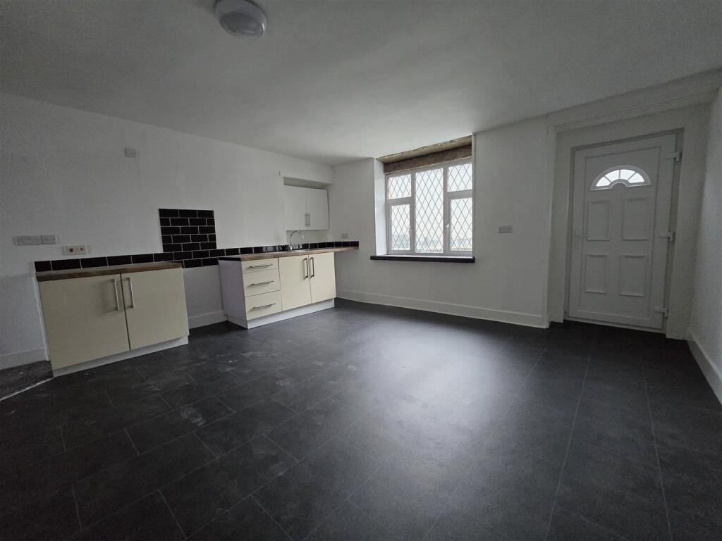 Additional property image - Burnley Road, Colne