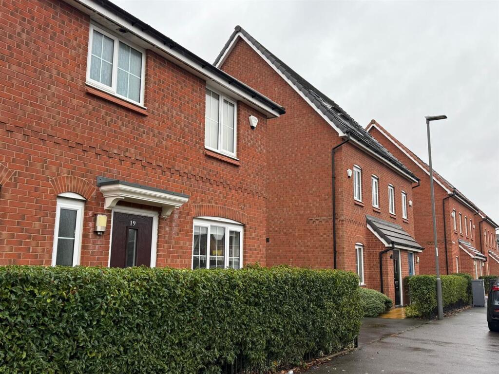 Main image of property: Norris Green, Liverpool, L11