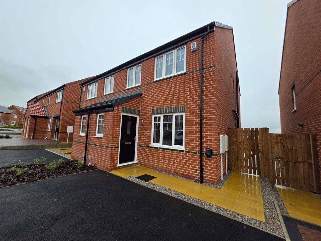 Main image of property: Greenlock Place, Leeds, LS9