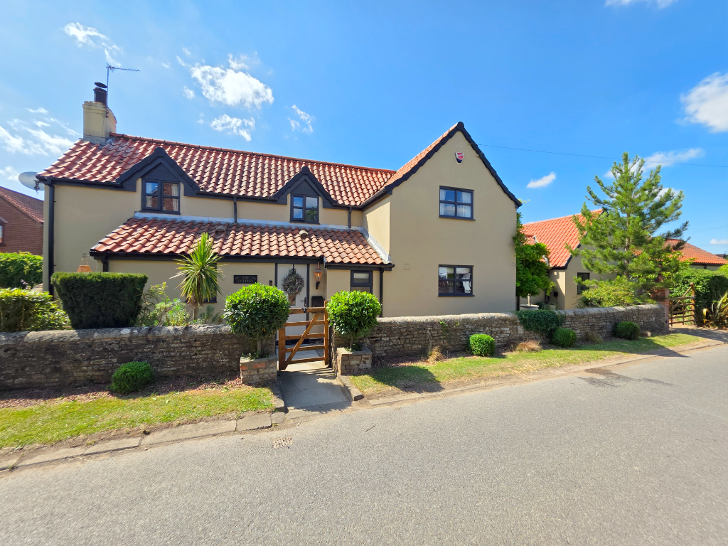 Main image of property: Thorpe Lane, Thorpe In Balne, Doncaster, DN6