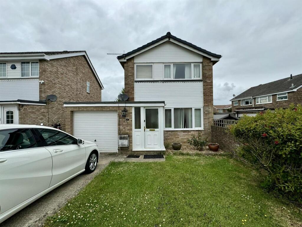 Main image of property: Martin Way, Calne