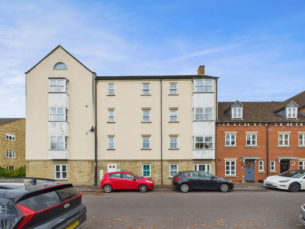 Main image of property: Zander Road, Calne, SN11 9QS