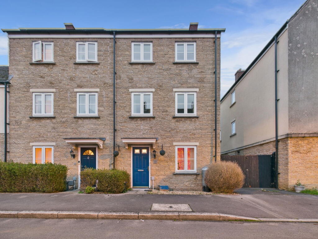 Main image of property: Linnet Road, Calne, SN11 9RN