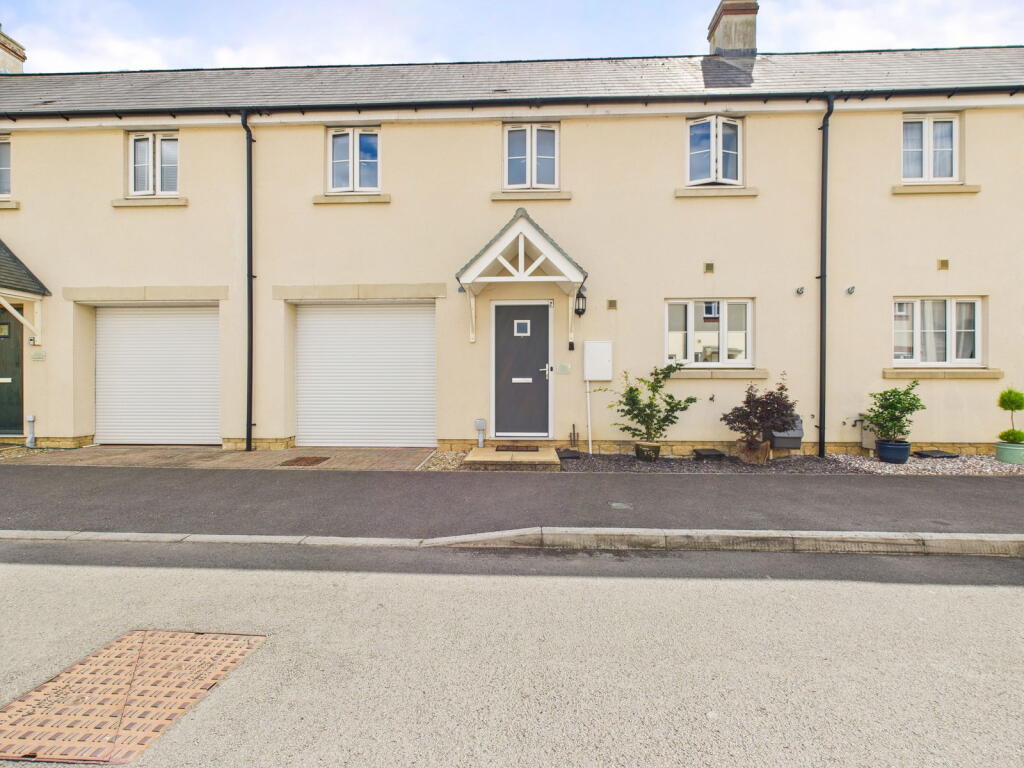 Main image of property: Station Road, Calne, SN11 0HB