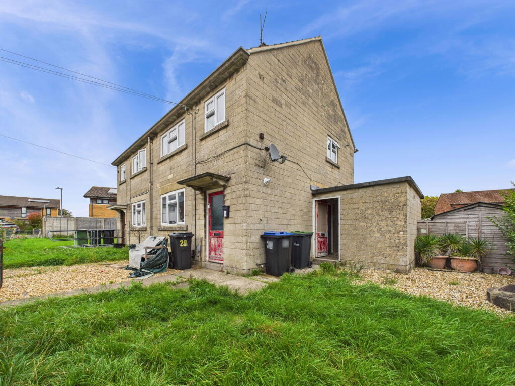 3 bedroom semi-detached house