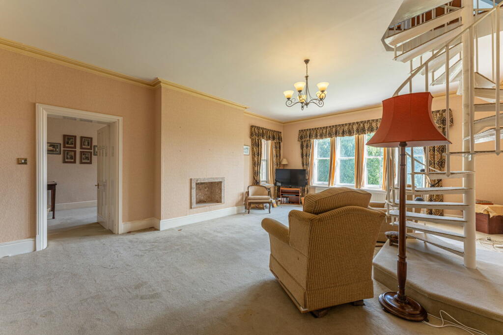 Additional property image - Apartment 3, Grafton Court, Temple Grafton B49 6NY
