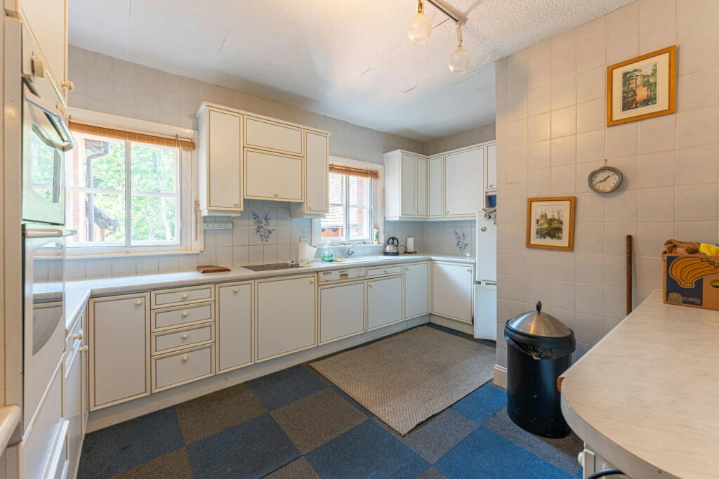 Additional property image - Apartment 3, Grafton Court, Temple Grafton B49 6NY