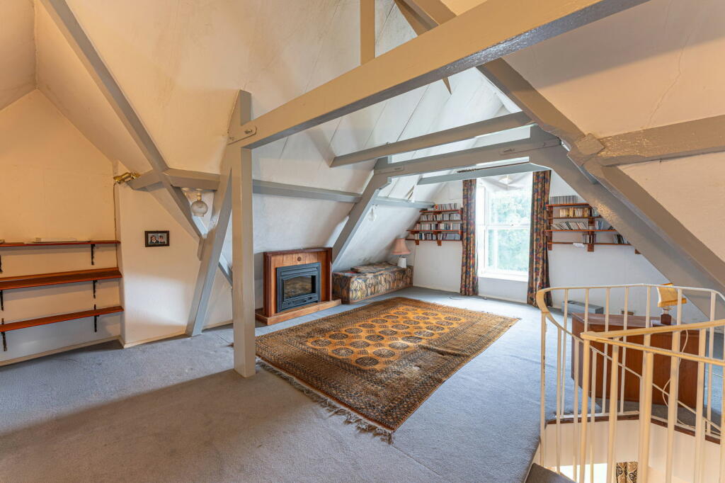 Additional property image - Apartment 3, Grafton Court, Temple Grafton B49 6NY