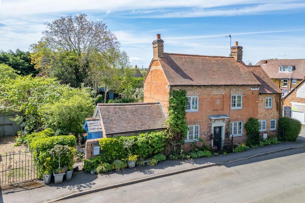 Main image of property: The Village Cottage, Church Road, Gaydon CV35 0ET