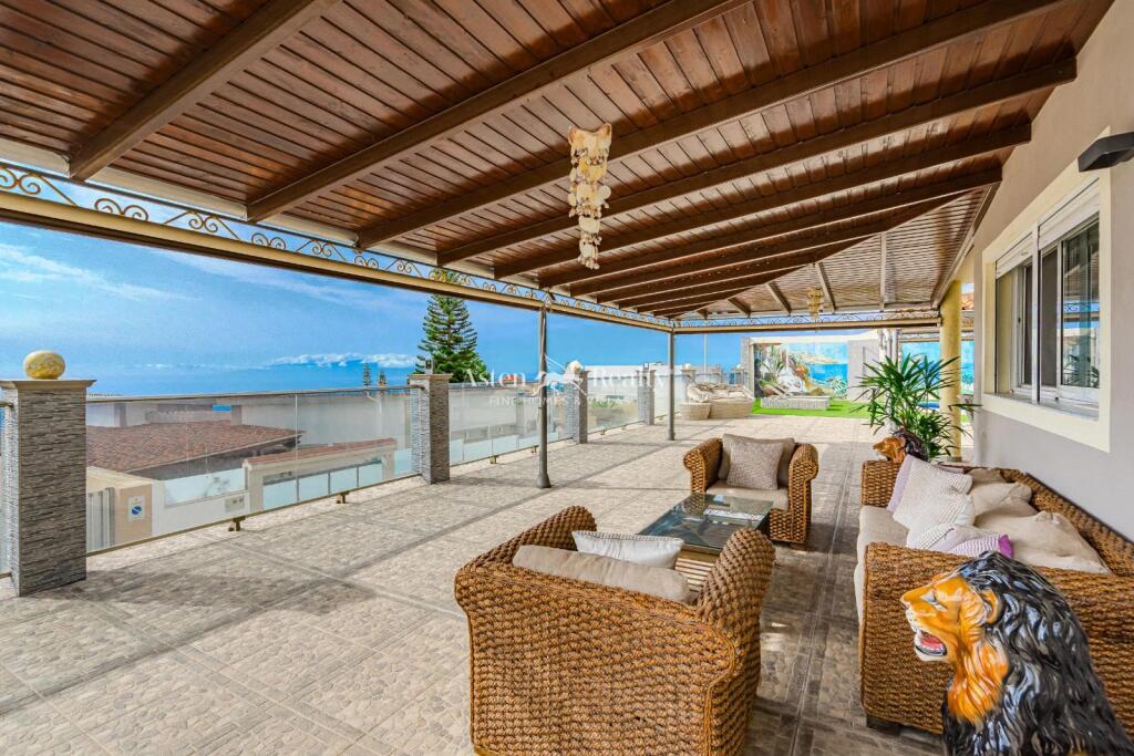 Main image of property: Canary Islands, Tenerife, Torviscas