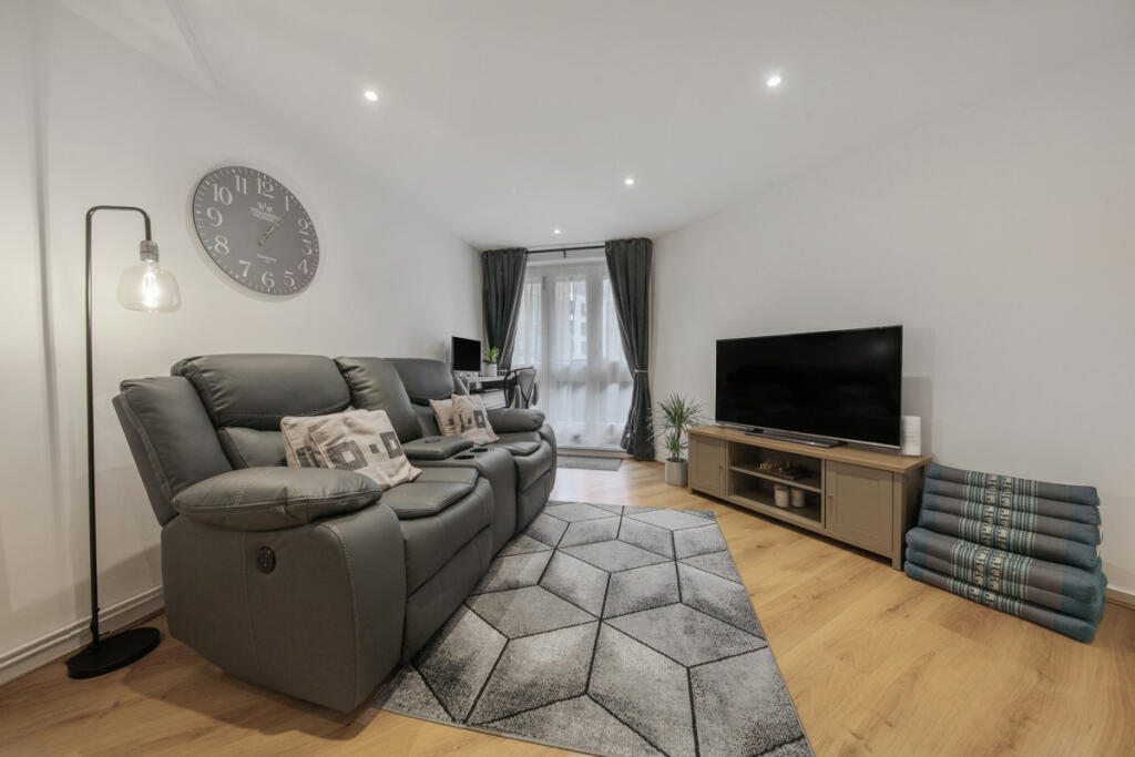 Main image of property: New Goulston Street, London, E1