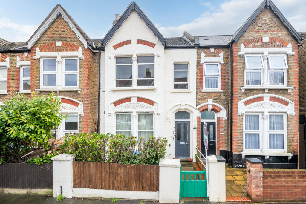 Main image of property: Werndee Road, London, SE25