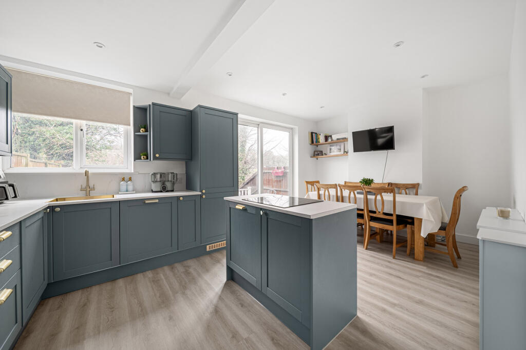 Main image of property: Tillingdown Hill, Caterham, CR3