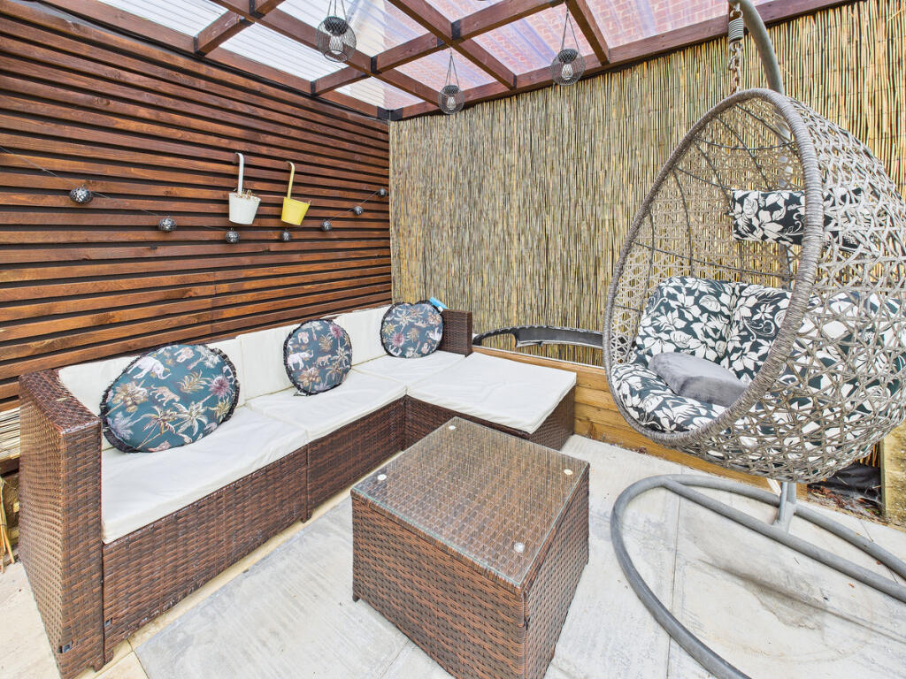 Main image of property: Ashington Way, Dunstable, LU5