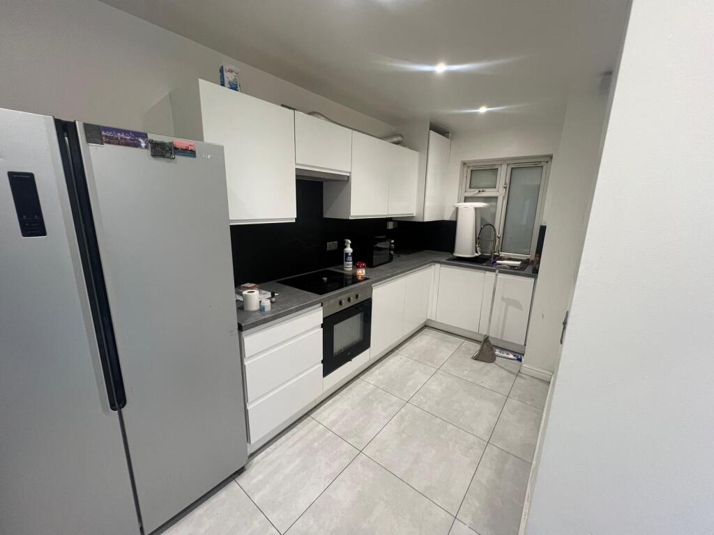 Main image of property: 37 West Road Chadwell Heath Romford RM6 6YB