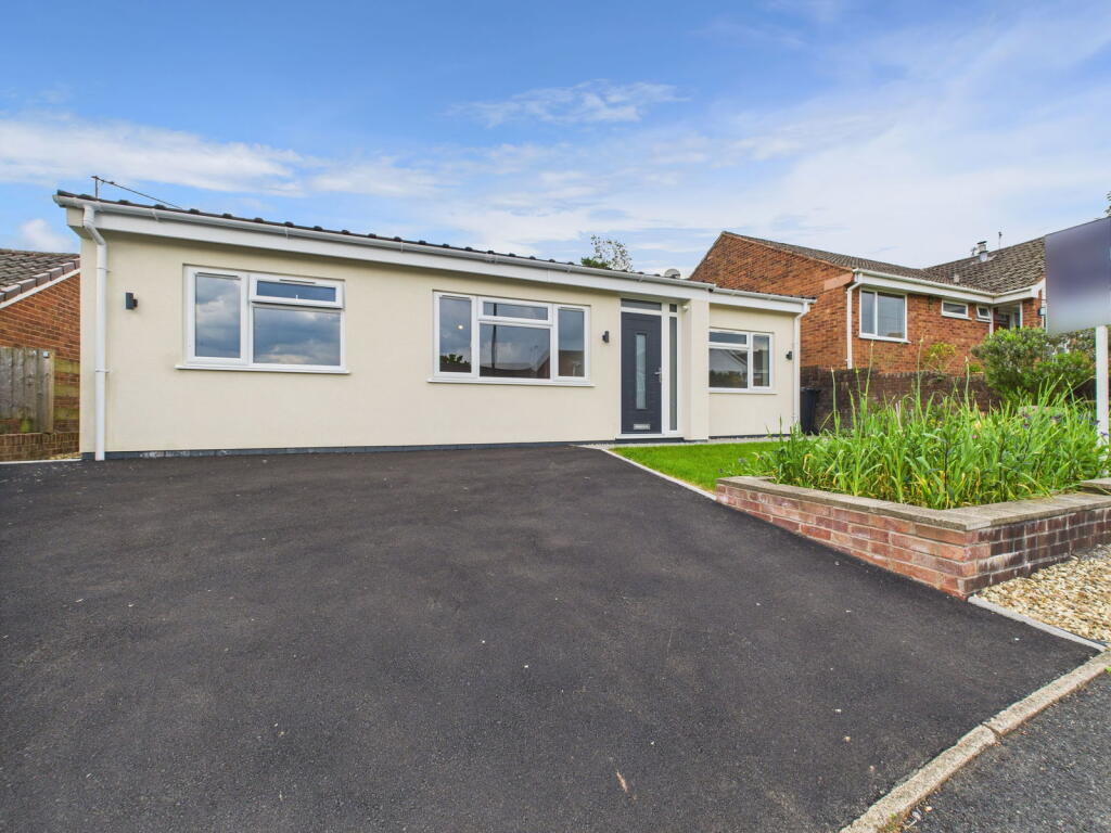 Main image of property: Oak Crescent, Woolaston, Lydney